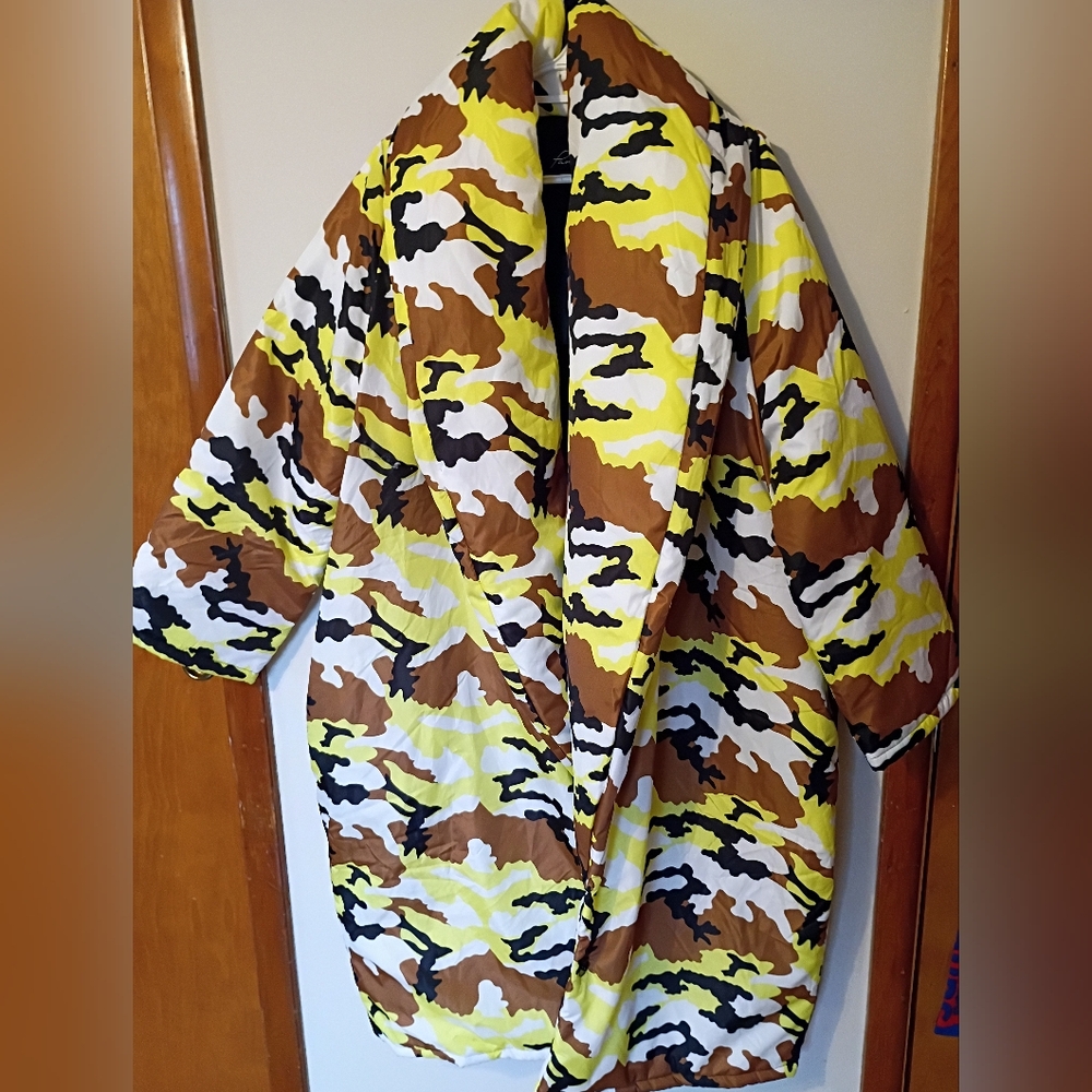 Camouflage Puffer Jacket - Brown, Yellow, White
